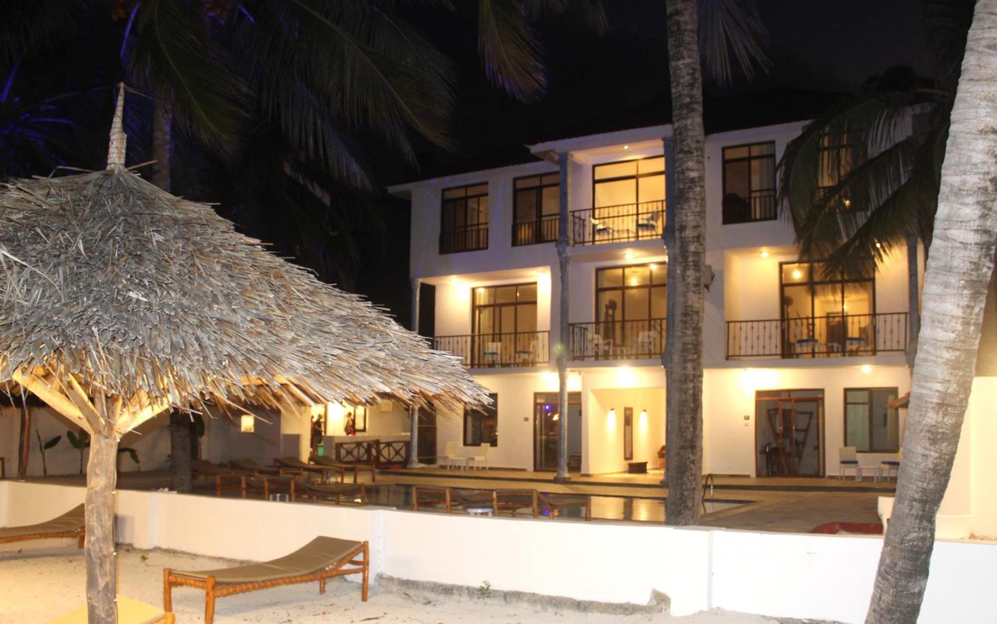 Bianco Azzurro Hotel & Restaurant Пвани Мчангани Екстериор снимка