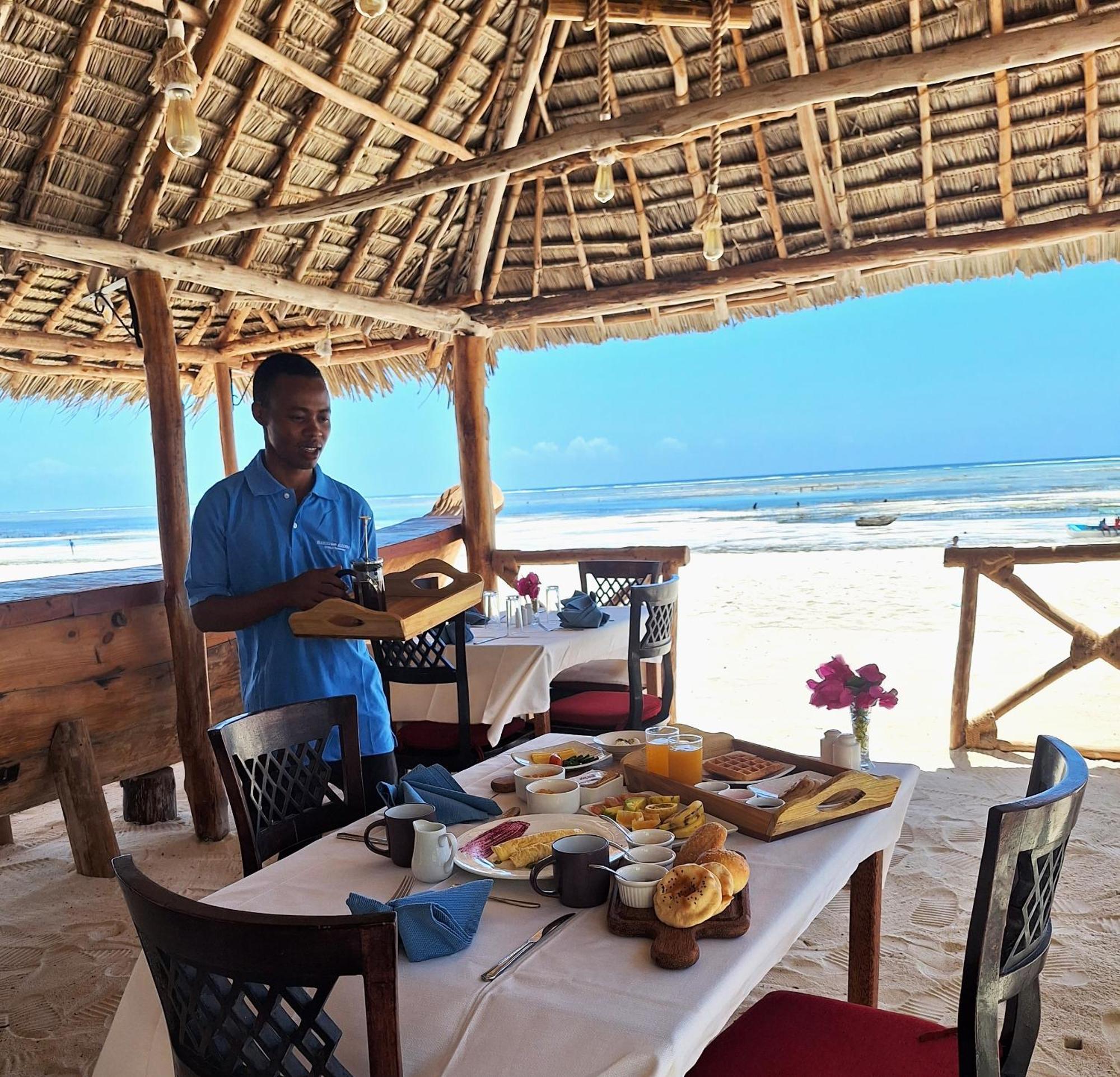 Bianco Azzurro Hotel & Restaurant Пвани Мчангани Екстериор снимка